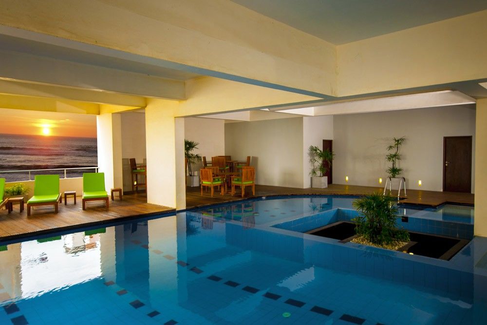 Ocean Edge Suites & Hotel Colombo Kültér fotó
