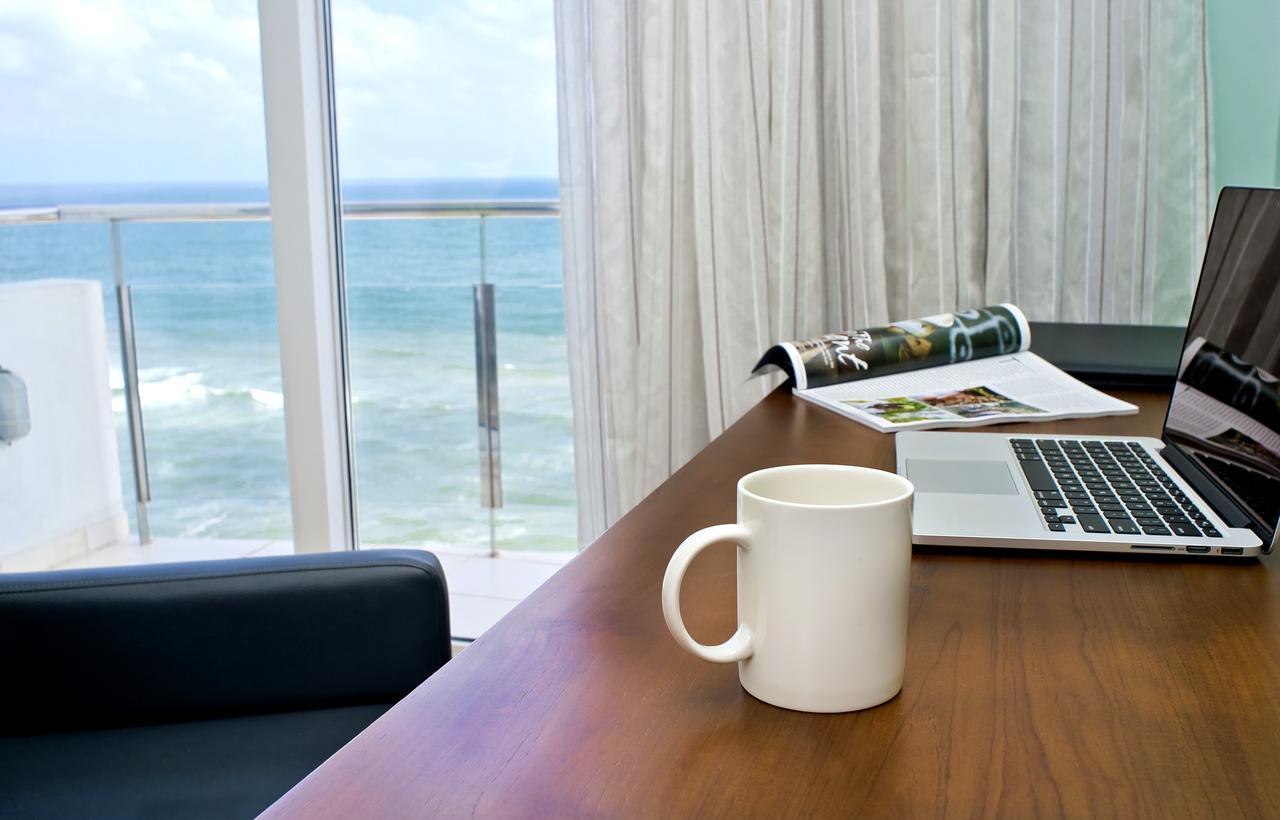 Ocean Edge Suites & Hotel Colombo Kültér fotó
