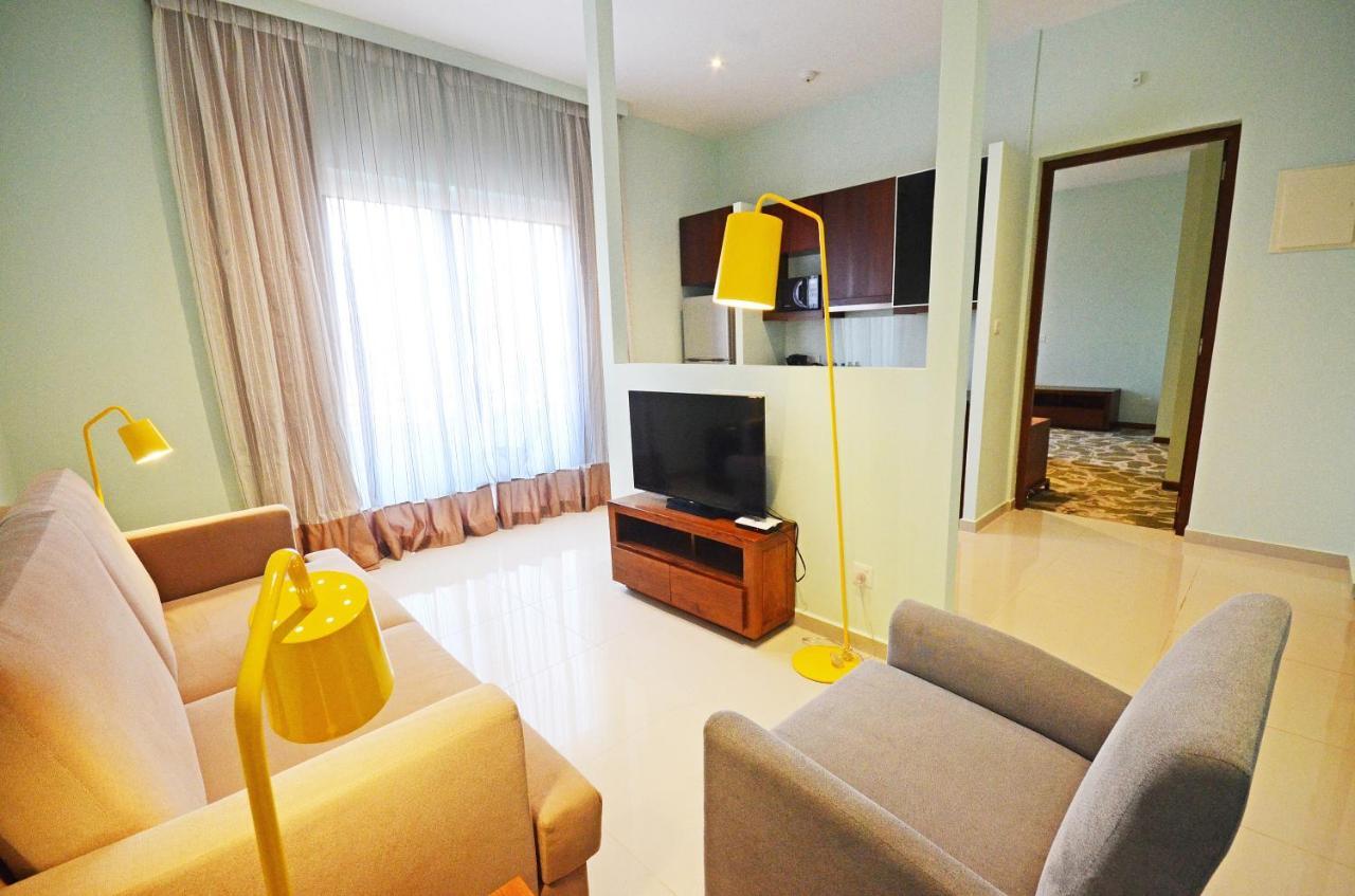 Ocean Edge Suites & Hotel Colombo Kültér fotó